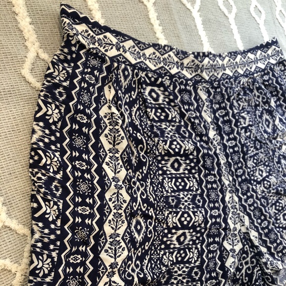 Navy Blue Printed Shorts - Picture 2 of 3